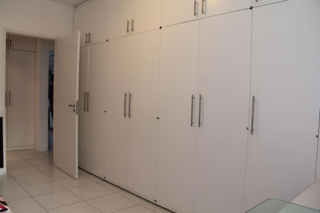 Apartamento Belo De Cobertura De Frente O Mar